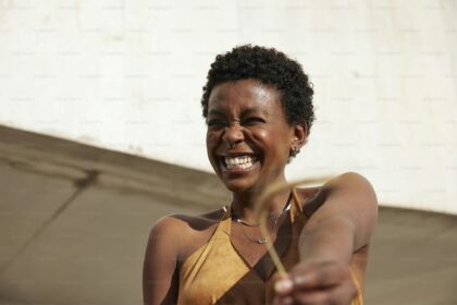 The art of conversation: 10 simple phrases that make people light up when you first meet them