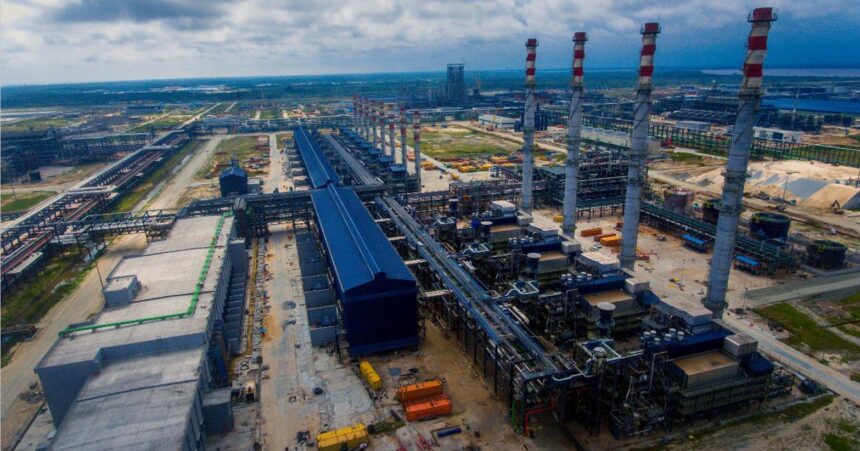 Nigeria’s Dangote Refinery Increases Petrol Output to 650,000 bpd, Exports Begin Nigeria’s Dangote Refinery Increases Petrol Output to 650,000 bpd, Exports Begin